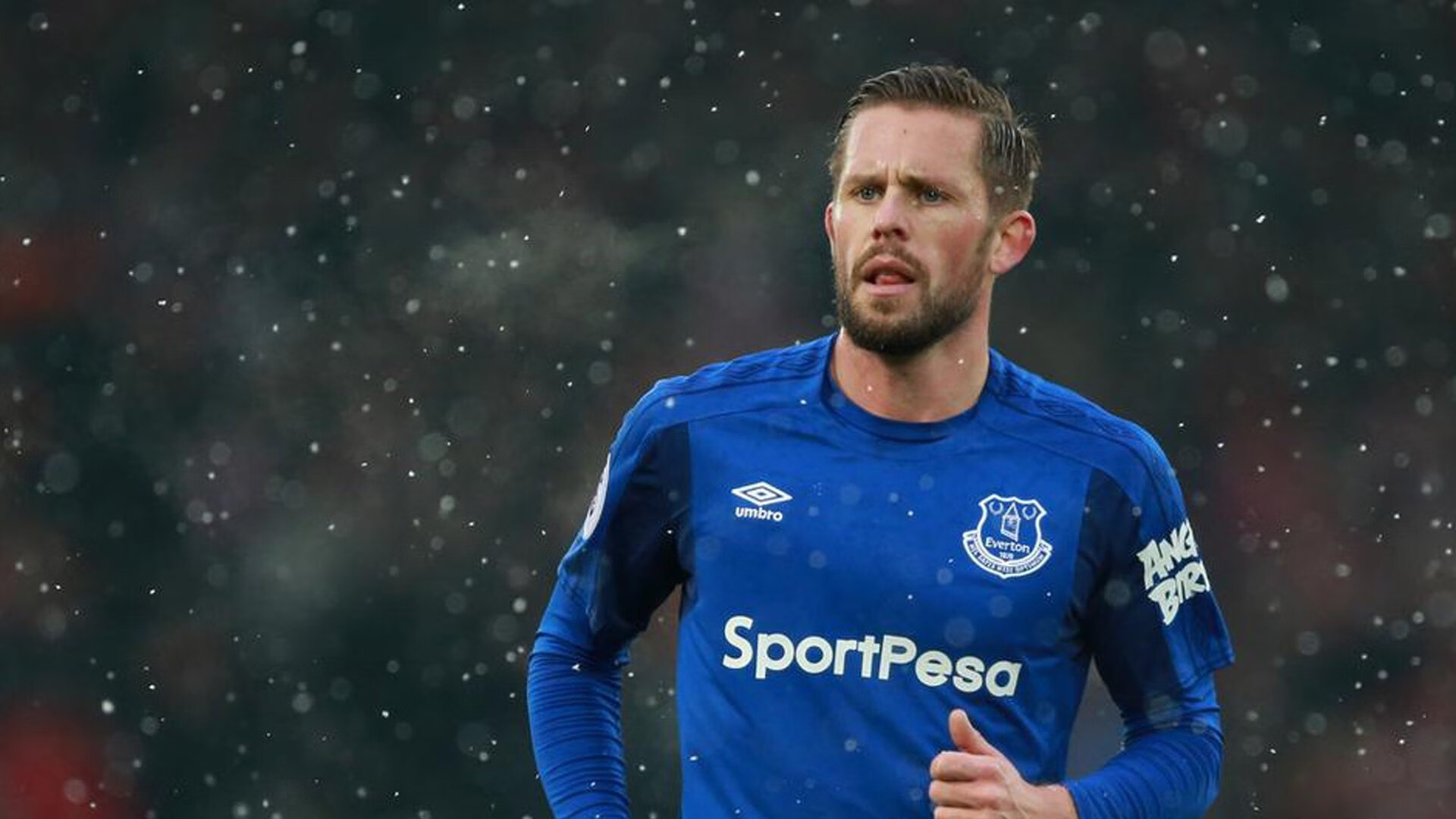 “费尔南多·比亚尔巴:橄榄球历史的见证者与创新者”