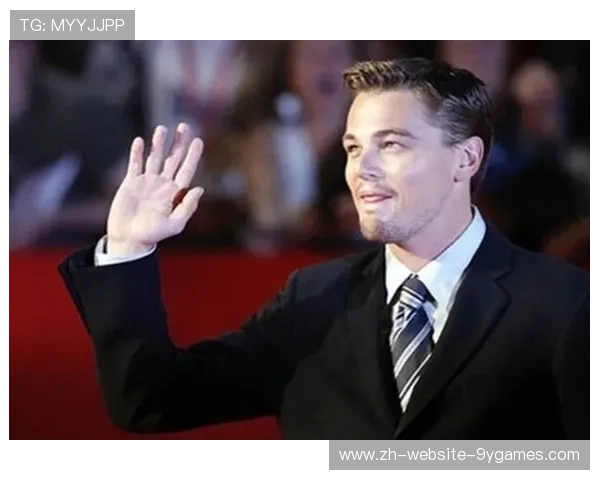 上海海港莱昂纳多高速带球直塞：速度之翼点亮城市夜空